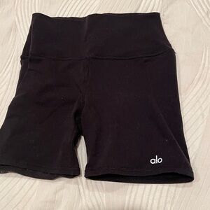 ALO Yoga Women's Classic Black Bike Shorts M